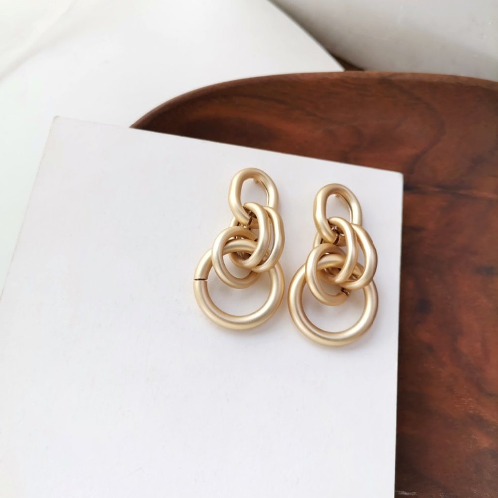 đź’™Last one đź’•Geometric Circles Chain Drop Earrings - Picture 11 of 14